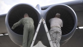 Legendární americký bombardér B-52 na Dnech NATO v roce 2012