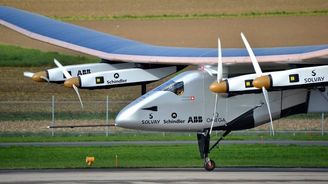 Letoun Solar Impulse 2 se vydal na předposlední etapu obletu Země