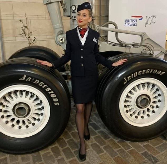 Rachel Clarková (†20) se stala letuškou teprve nedávno.