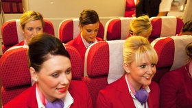 Letušky společnosti Virgin Atlantic už se do práce nebudou muset malovat. Stejné nařízení zvažují i další aerolinky.