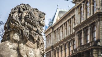 Sebevědomí po Česku: Věříme si míň než jiné národy, nebo jsme jen zdrženliví? Sebevědomí po Česku: Věříme si míň než jiné národy, nebo jsme jen zdrženliví?