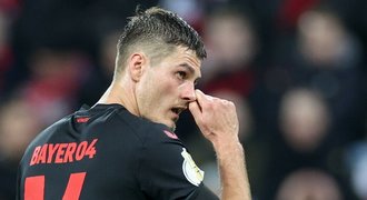 ONLINE: Leverkusenu hrozí první porážka. Kane už má 35 gólů