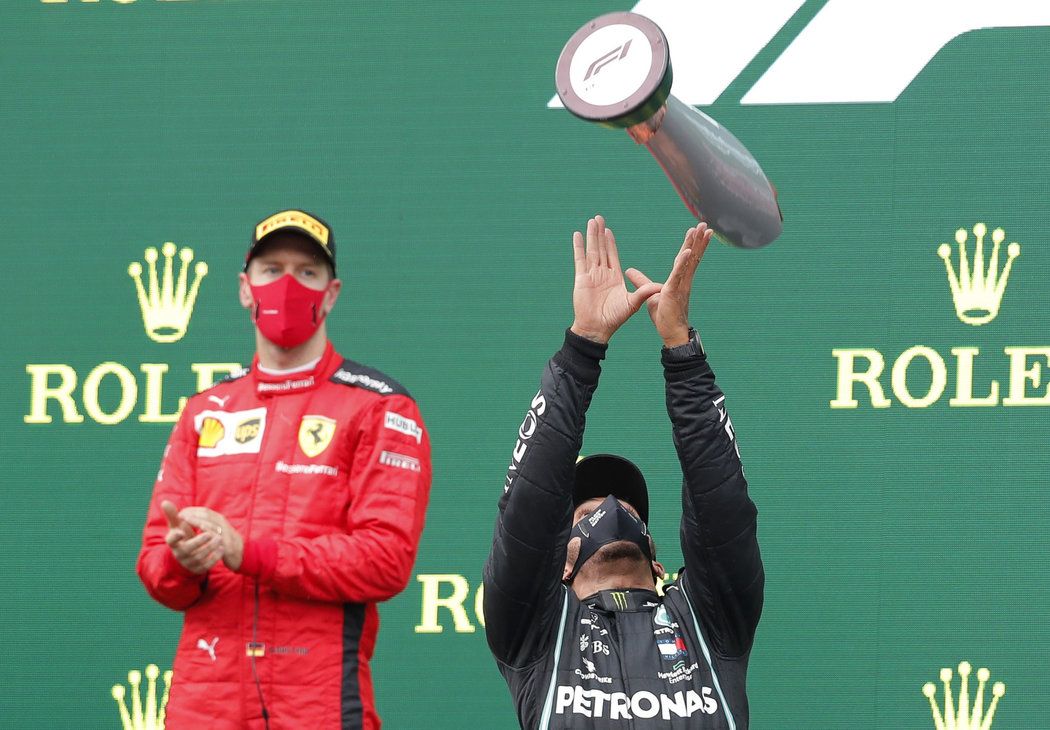 Lewis Hamilton získal sedmý titul mistra světa