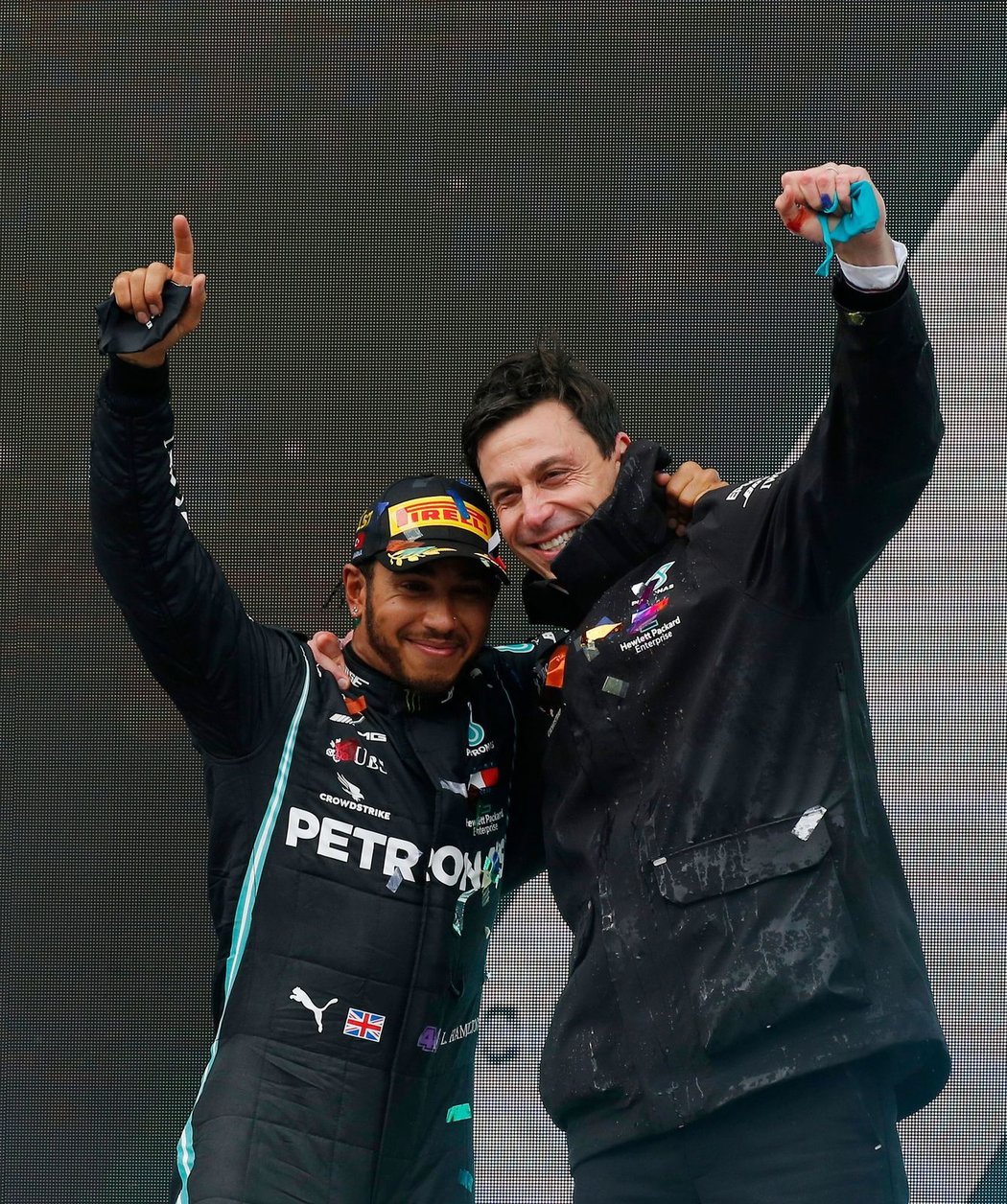 Lewis Hamilton získal sedmý titul mistra světa