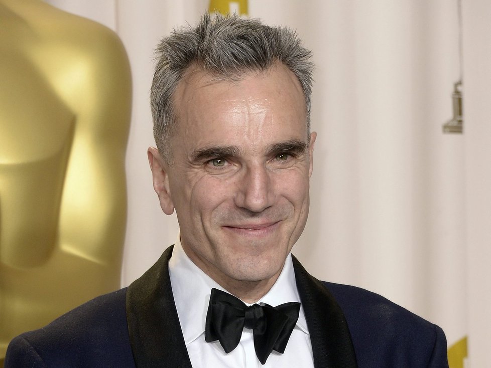 Do šlechtického stavu byl povýšen i trojnásobný držitel Oscara, herec Daniel Day-Lewis (57).