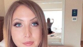 Brutální útok v dovolenkovém ráji: Krásnou letušku (29) napadl útočník v jejím hotelovém pokoji!