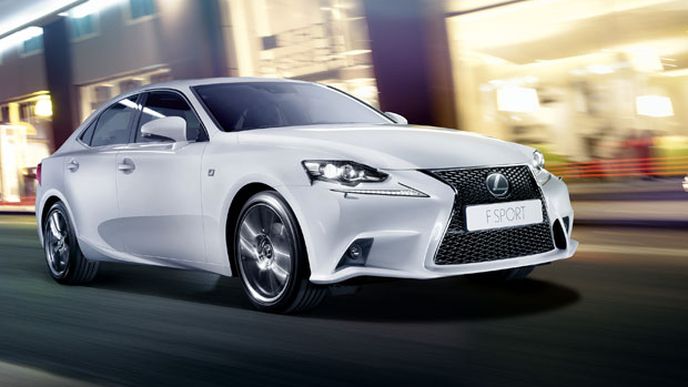Nový Lexus IS na českém trhu: Šestiválec s automatem od 799.000 Kč Nový Lexus IS na českém trhu: Šestiválec s automatem od 799.000 Kč