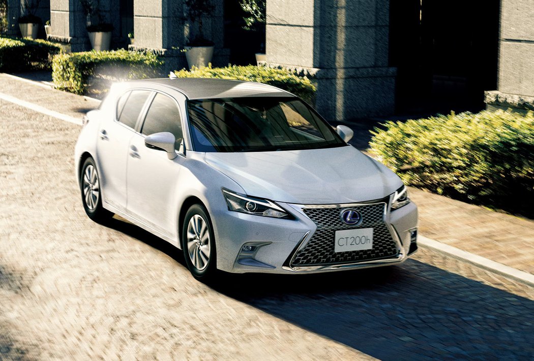 Lexus CT 200h