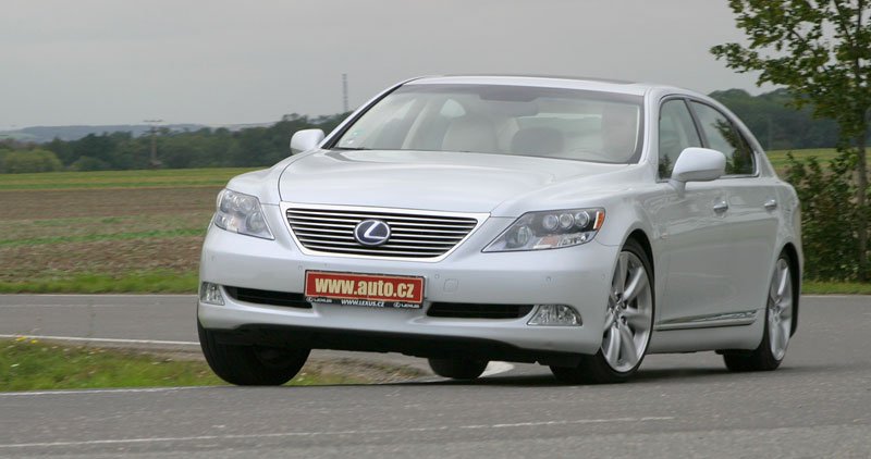 Lexus LS