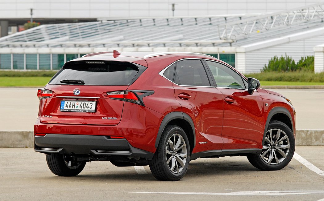 Lexus NX