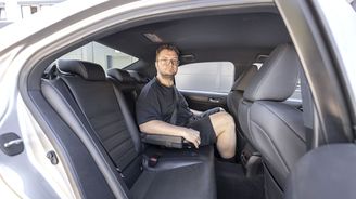 Vzadu je kvalita zpracování stejně skvělá jako vepředu. Vzadu je kvalita zpracování stejně skvělá jako vepředu.