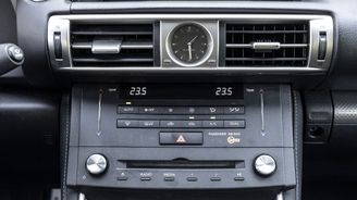 Lexus IS 200t Lexus IS 200t