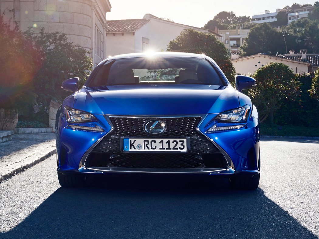 Lexus RC