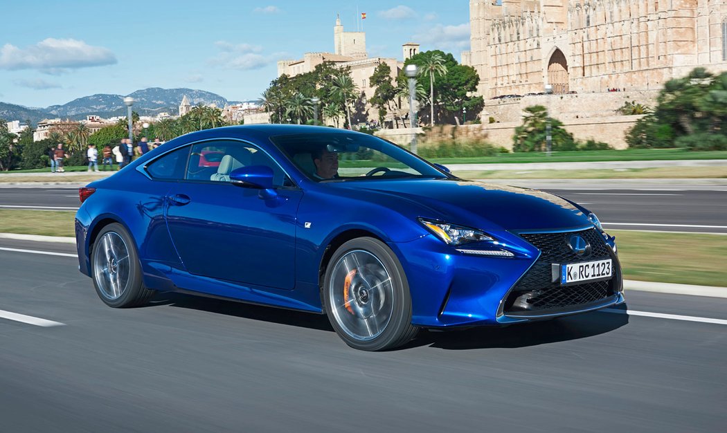 Lexus RC