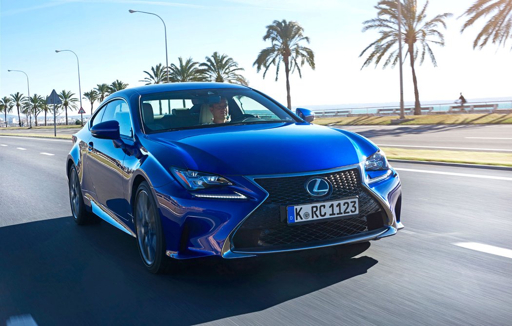 Lexus RC