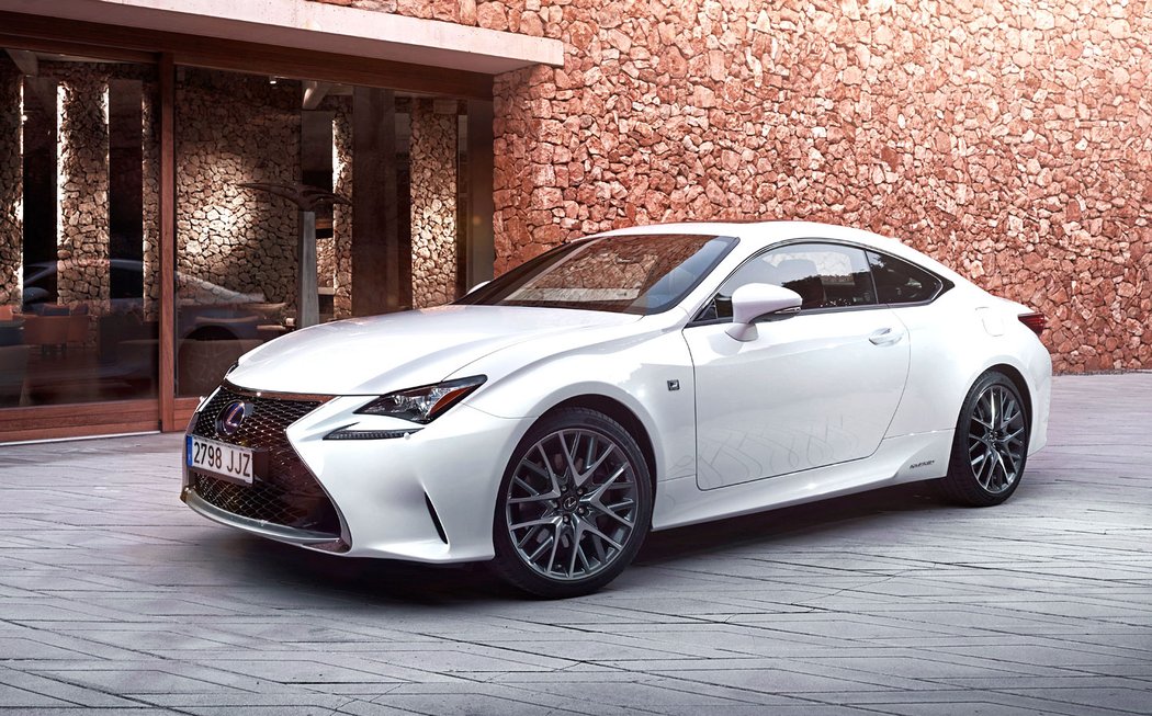 Lexus RC