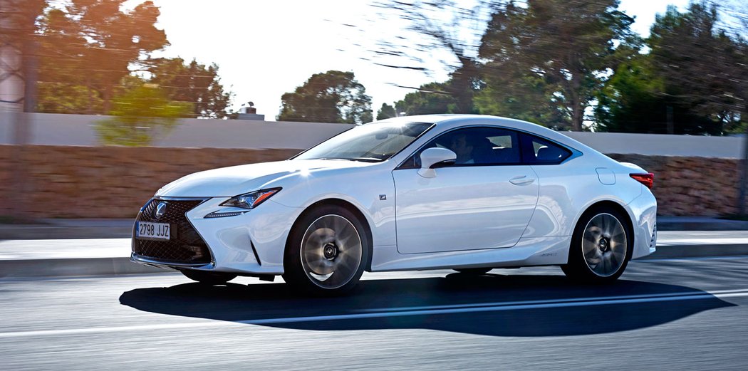 Lexus RC