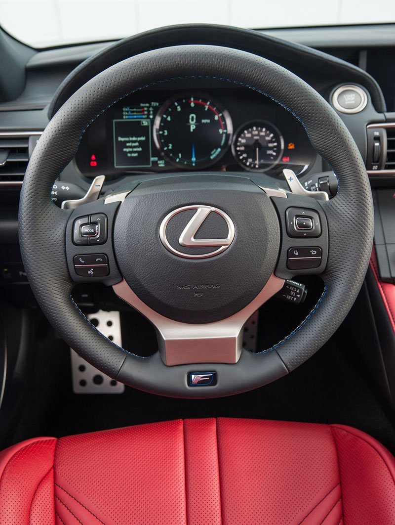 Lexus RC