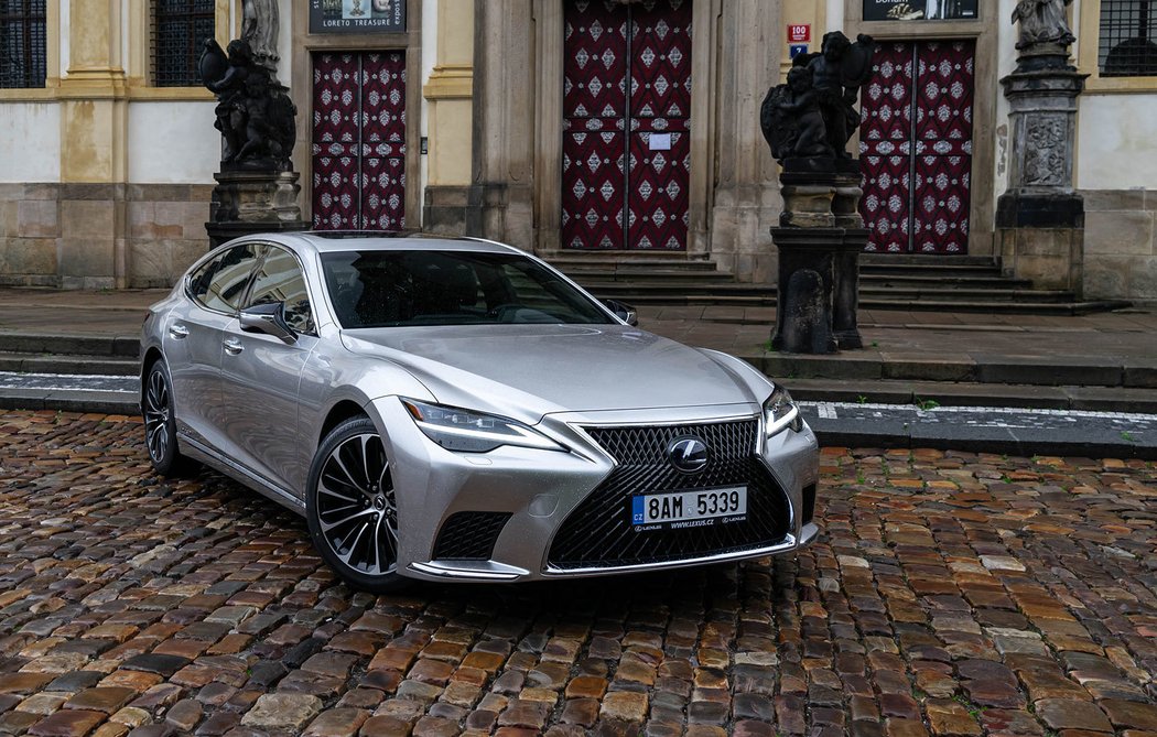 Lexus LS 500h (264 kW) Superior