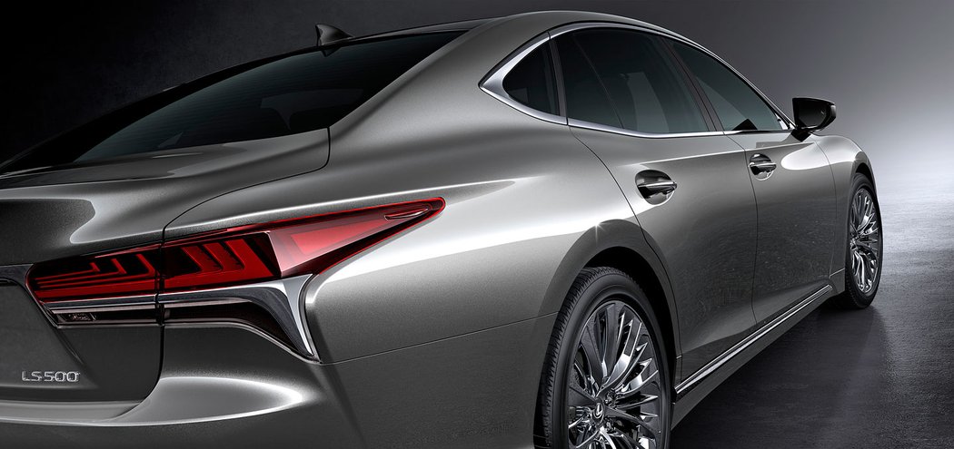 Lexus LS