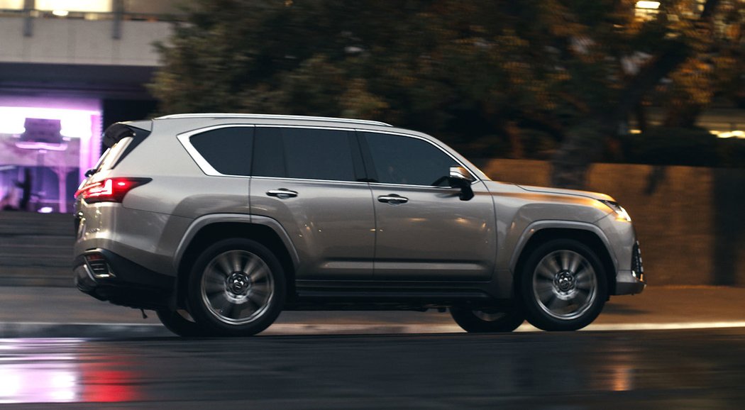 Lexus LX