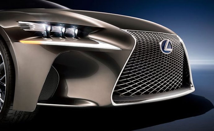 Lexus nepočítá s dieselem pro novou generaci IS