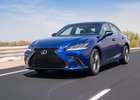 Lexus ES oficiálně: Předokolka nahrazující GS chce provokovat designem