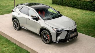Lexus NX 450h+ F SPORT Lexus NX 450h+ F SPORT