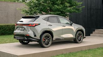 Lexus NX 450h+ F SPORT Lexus NX 450h+ F SPORT