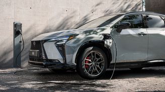 Lexus NX 450h+ F SPORT Lexus NX 450h+ F SPORT