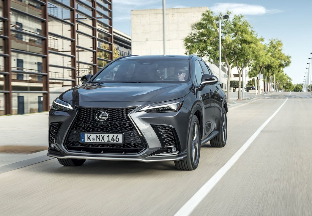 Lexus NX 450h+