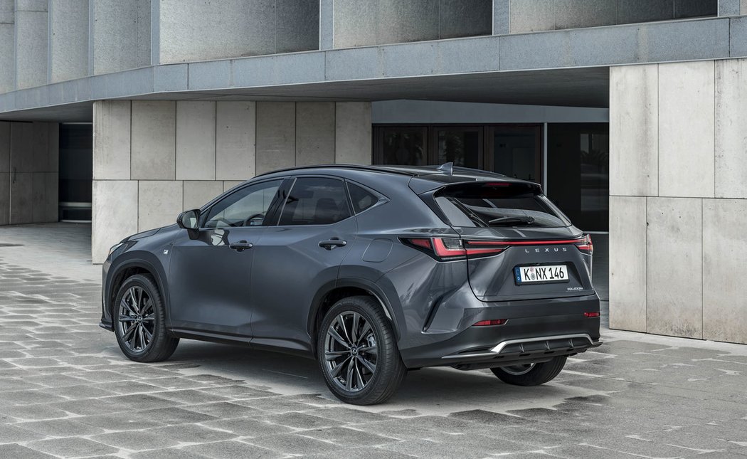 Lexus NX 450h+