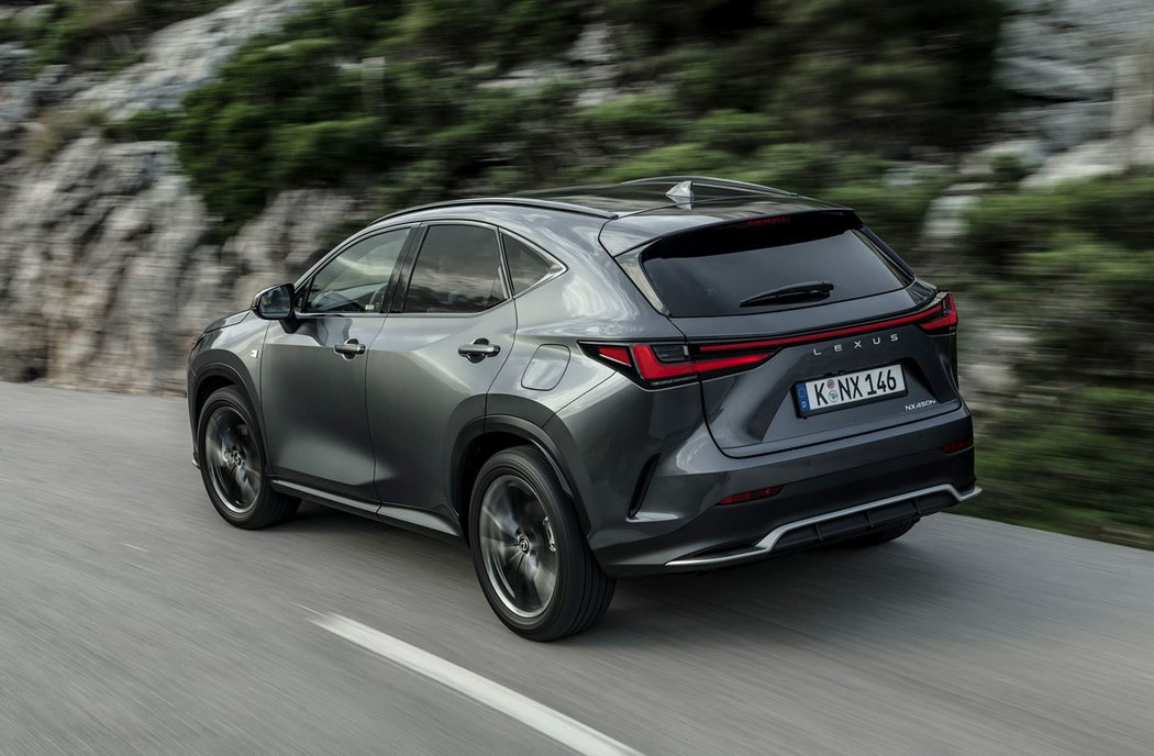 Lexus NX 450h+