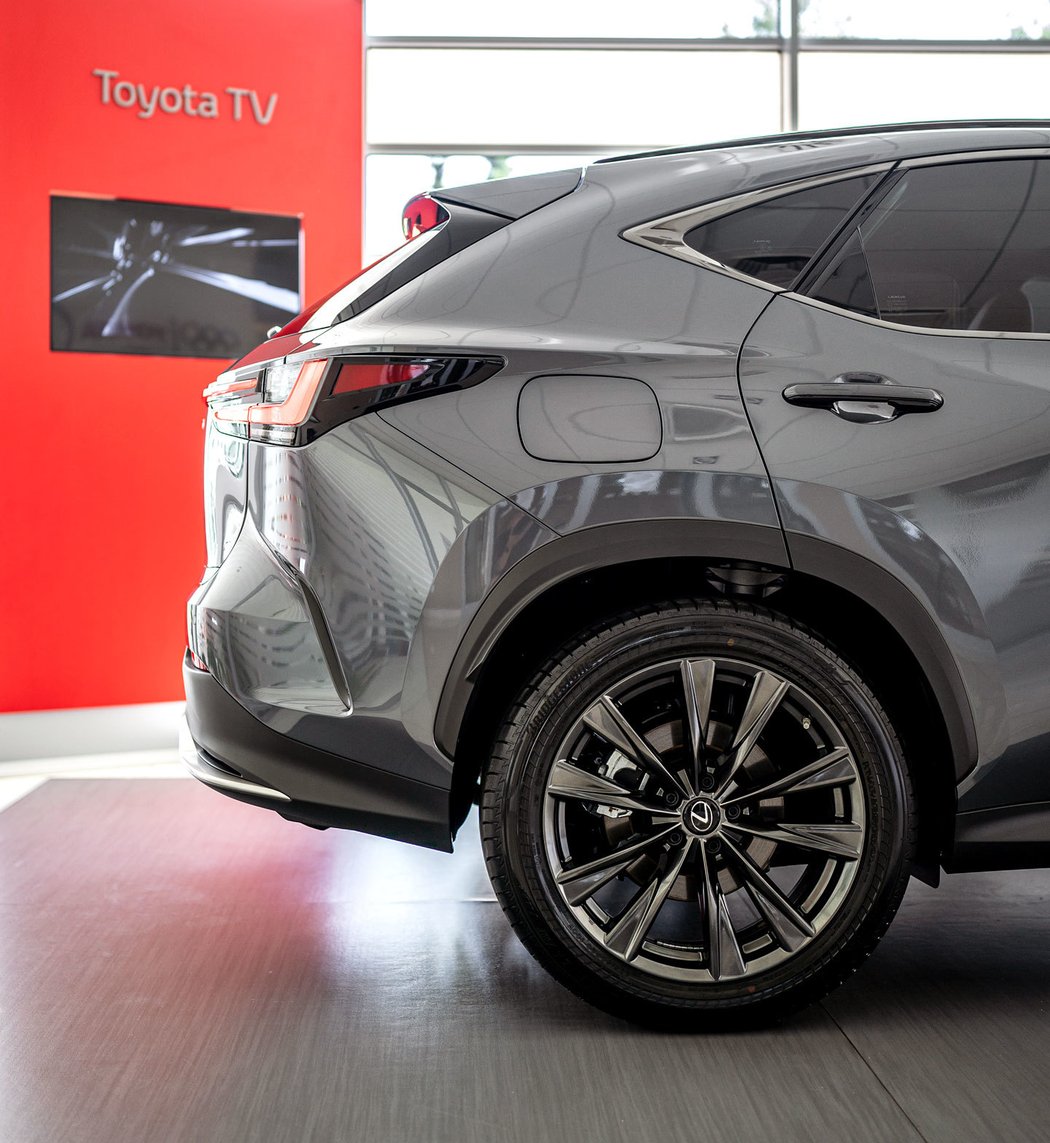 Lexus NX