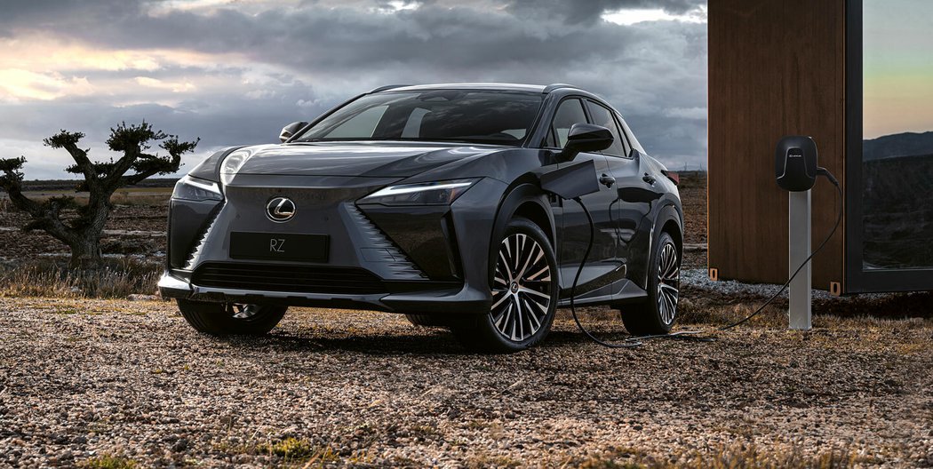 Lexus RZ 450e