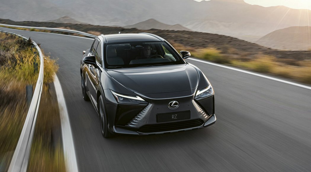 Lexus RZ 450e