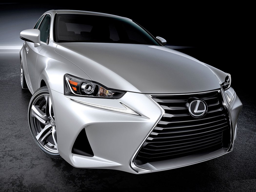 Lexus IS