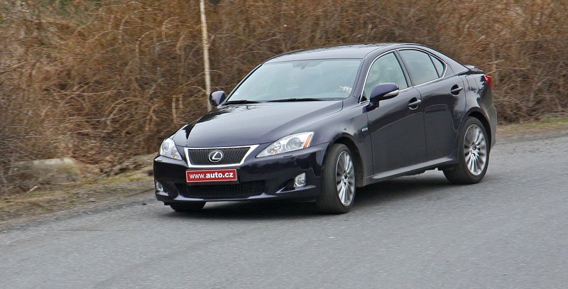 Lexus IS