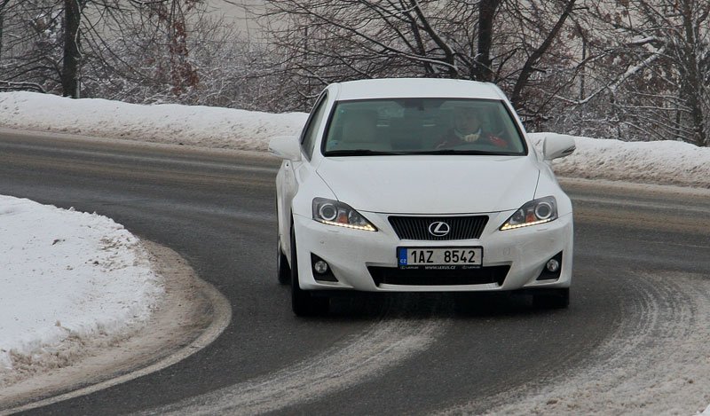 Lexus IS