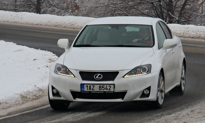 Lexus IS