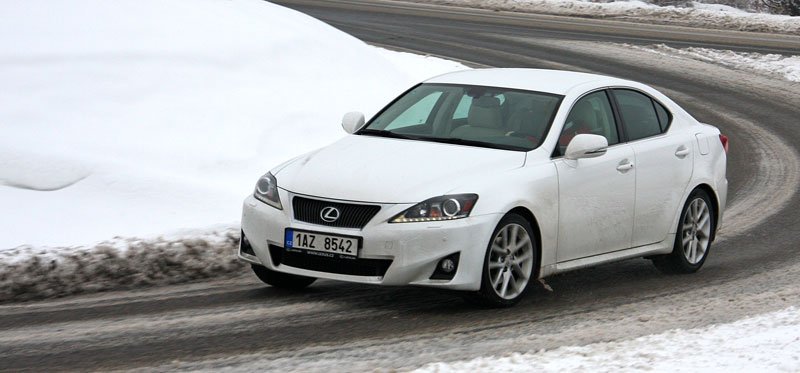 Lexus IS