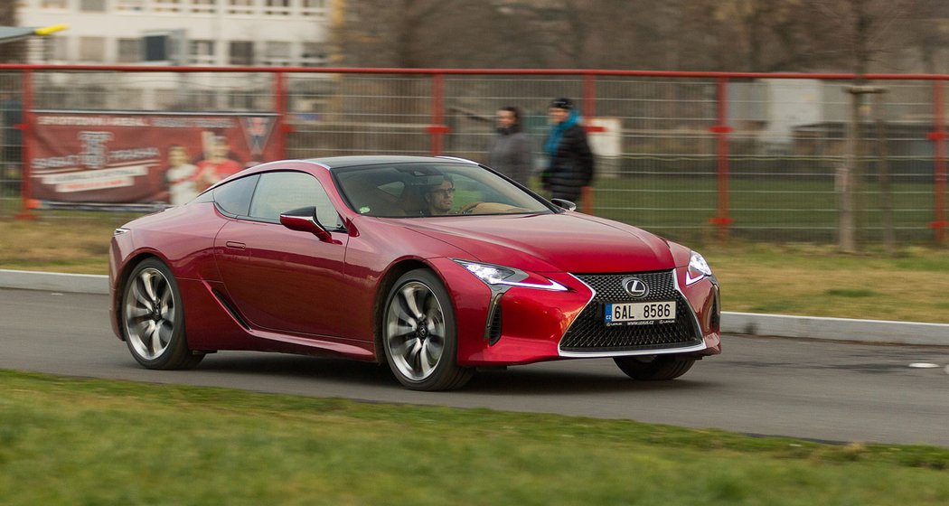 lexus testy video sportovni kupe redakcnivideo