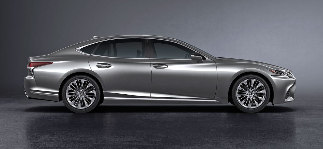 Lexus LS