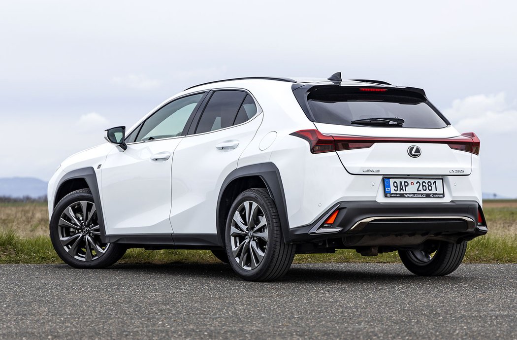 Lexus UX 250h