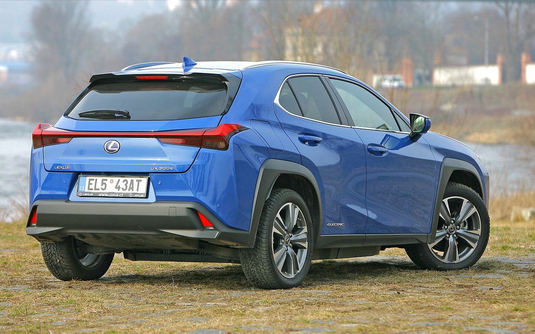 Lexus UX 300e