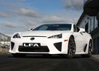 Lexus LFA se nevyrábí už sedm let, přesto se loni prodalo několik nových kusů