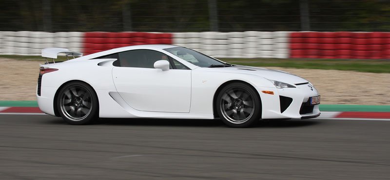 Lexus LFA