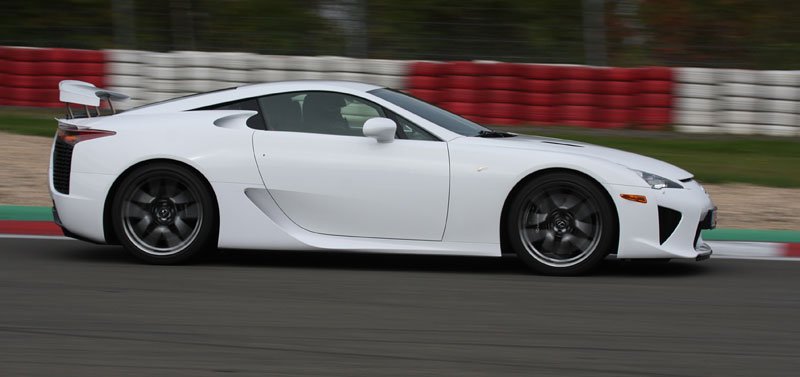 Lexus LFA