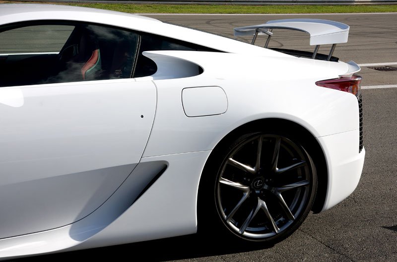 Lexus LFA