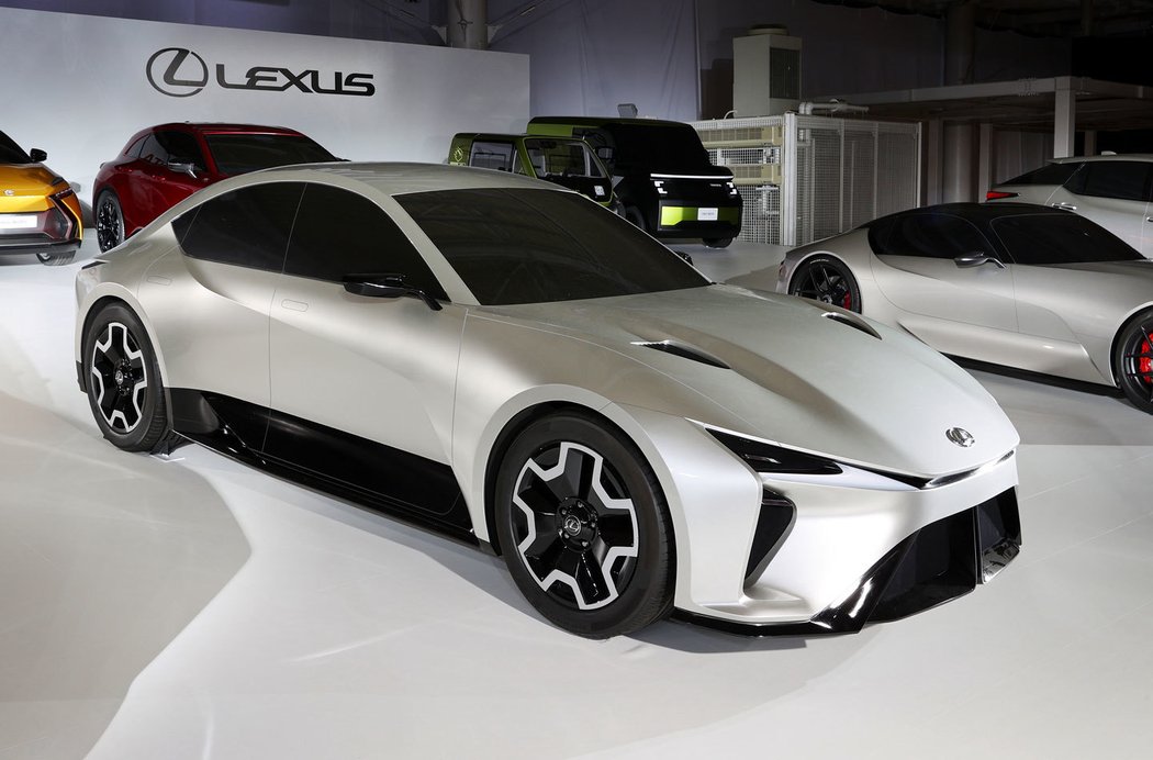 Nové modely Lexus